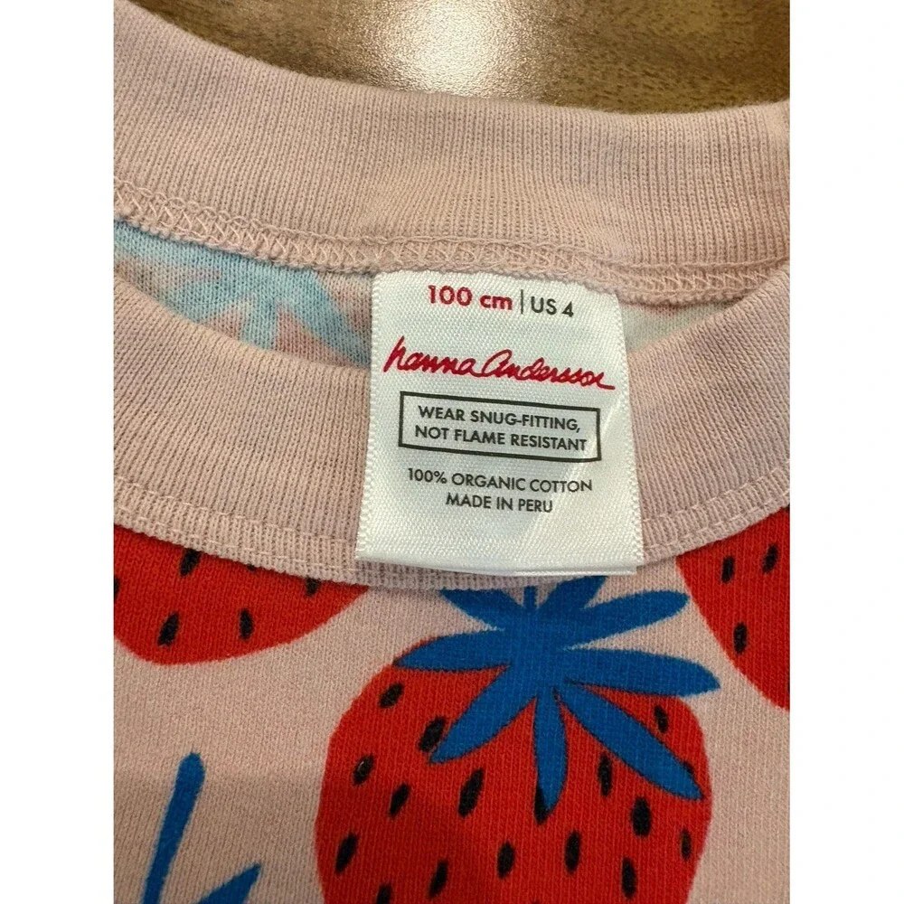 Hanna Andersson Short Pajamas, Strawberry print, Size 4T